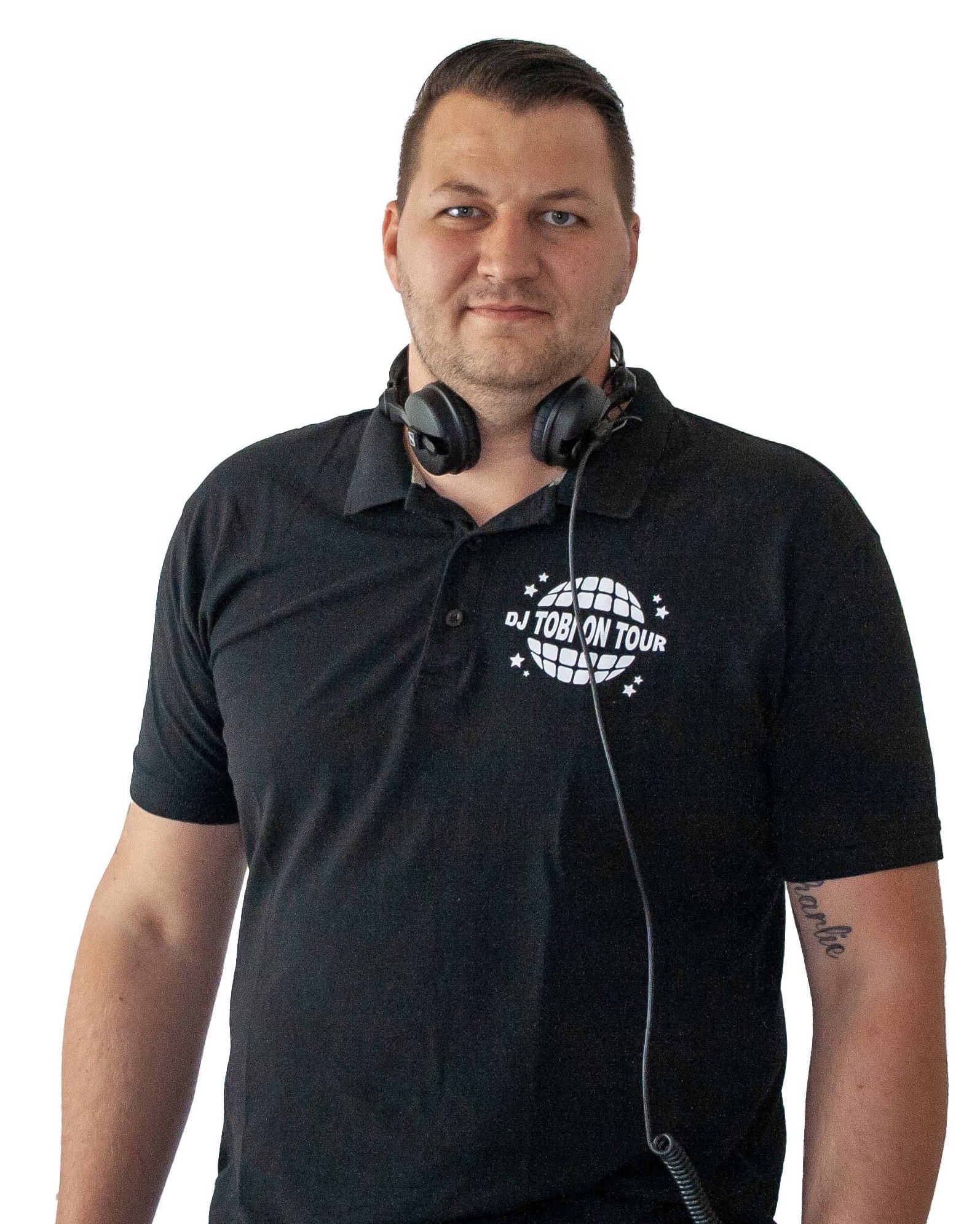 DJ Tobi mit Kopfhörern